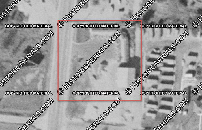 Lazy T Motel - 1955 (newer photo)